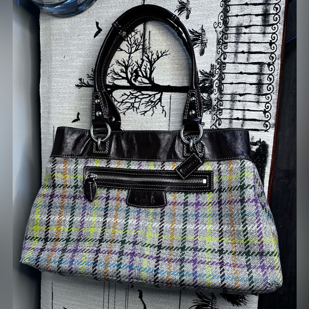 COACH Penelope Tattersall Plaid Wool Tweed/Patent Leather Tote Bag. 2010 year